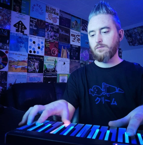 Jay Pluss making beats in the studio