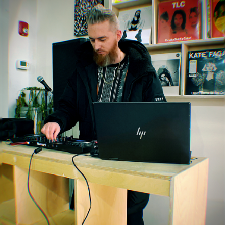Jay Pluss Live Beat Set